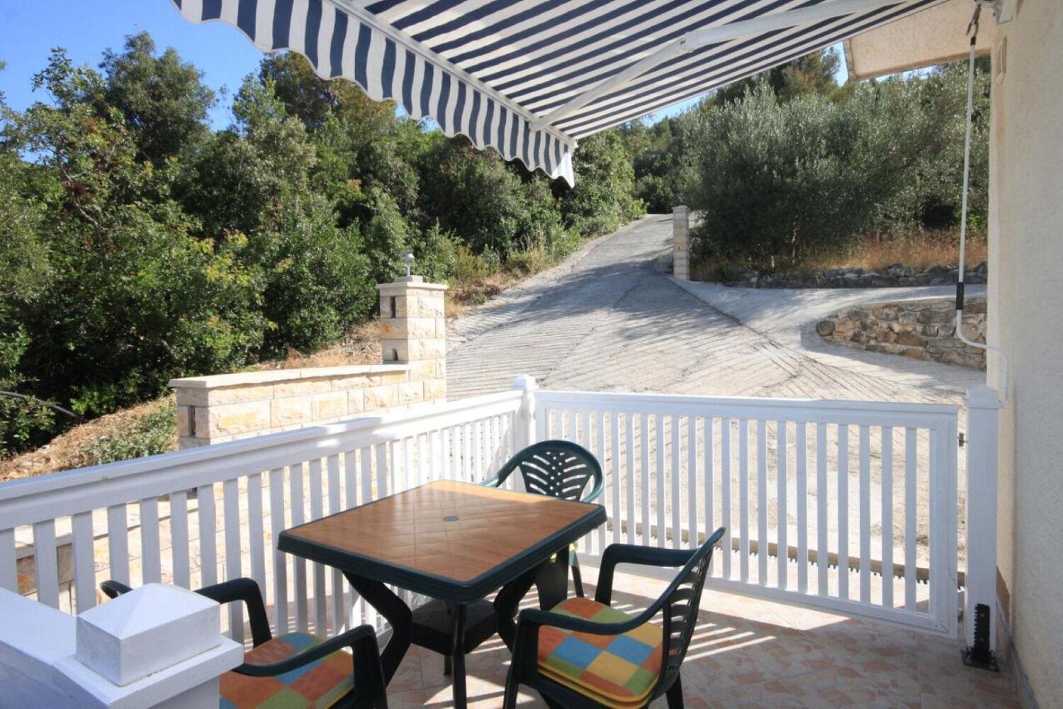 Apartments Nada - 100 M From Beach Кали Екстериор снимка