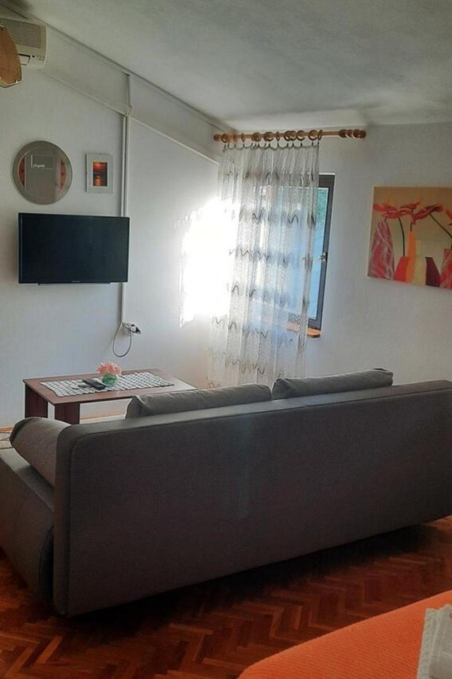 Apartments Nada - 100 M From Beach Кали Екстериор снимка