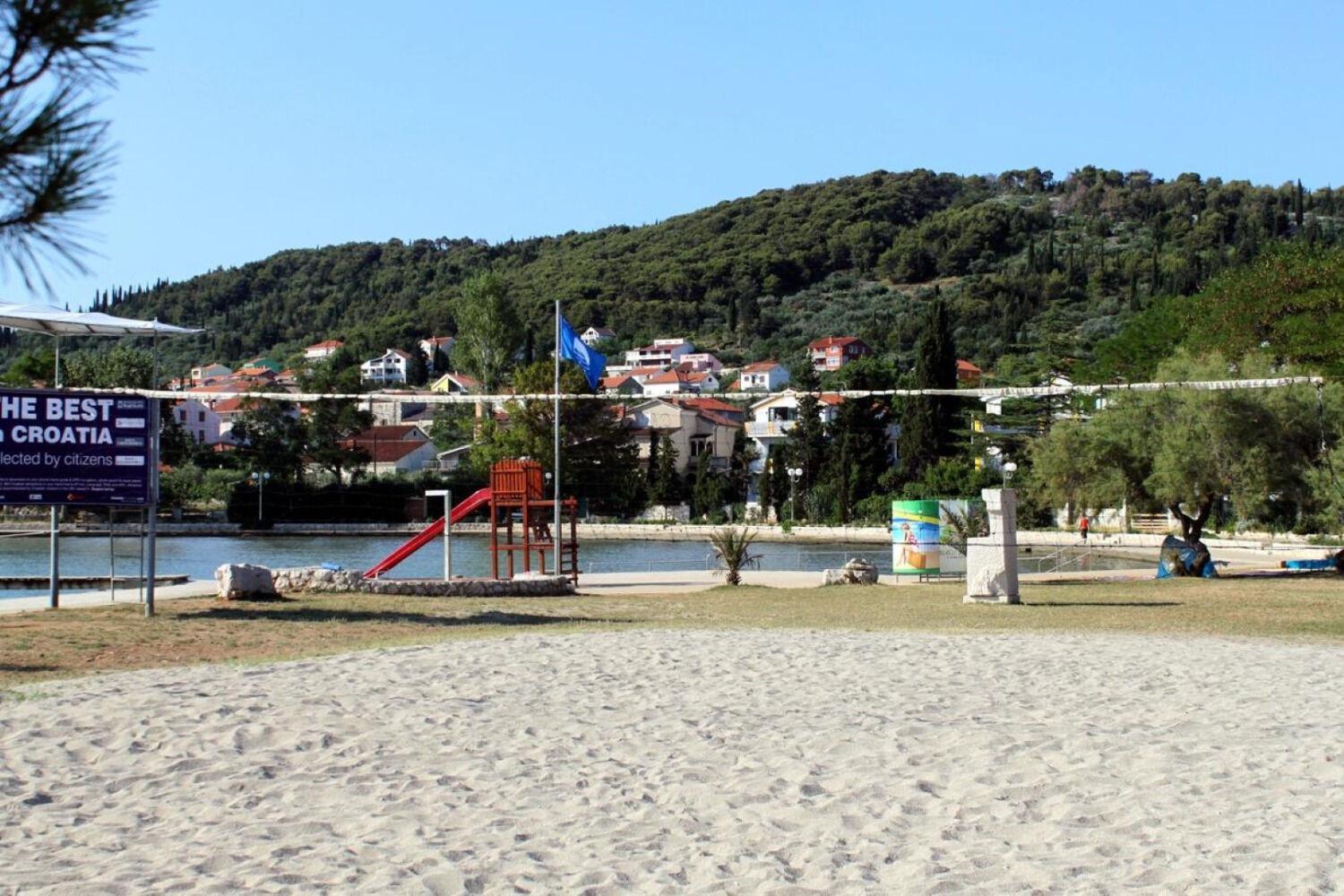 Apartments Nada - 100 M From Beach Кали Екстериор снимка