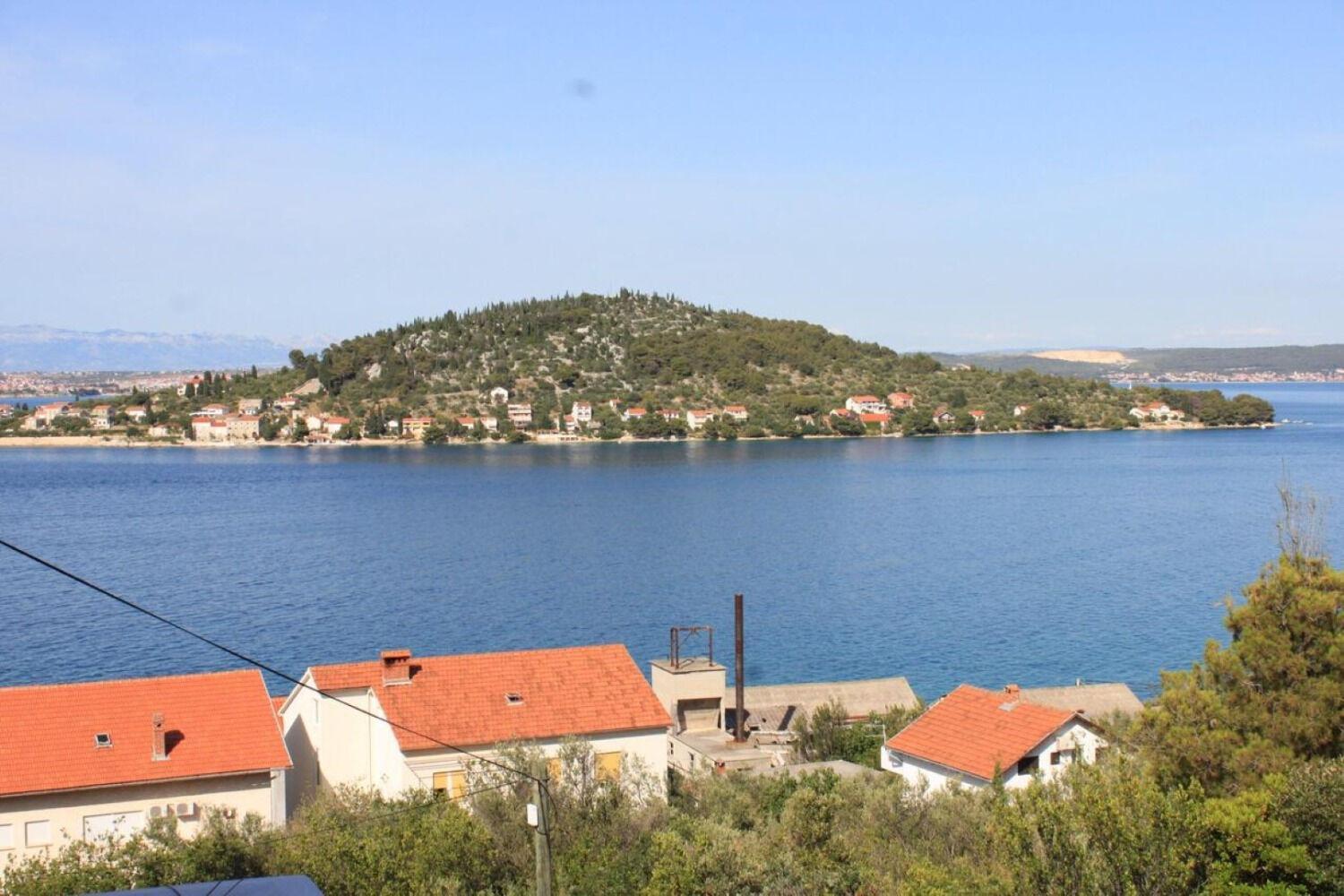 Apartments Nada - 100 M From Beach Кали Екстериор снимка