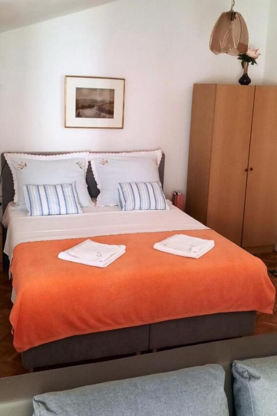 Apartments Nada - 100 M From Beach Кали Екстериор снимка